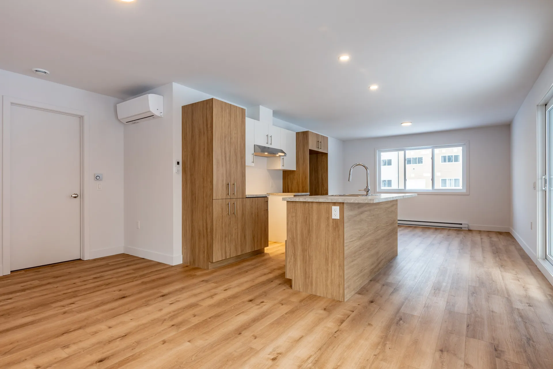 2105 RUE GRIMARD