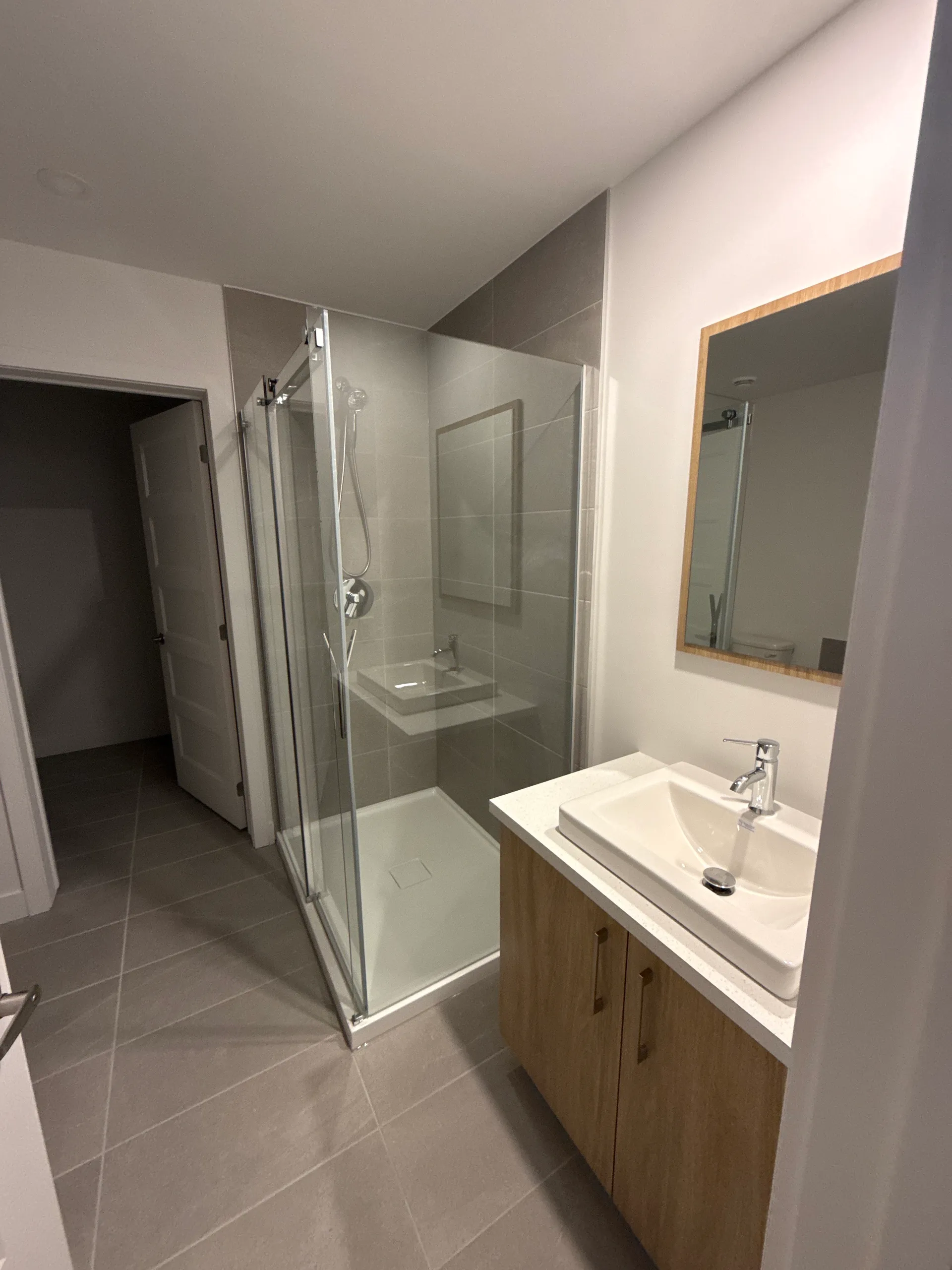 402 | 35 RUE DE L'ELLIPSE