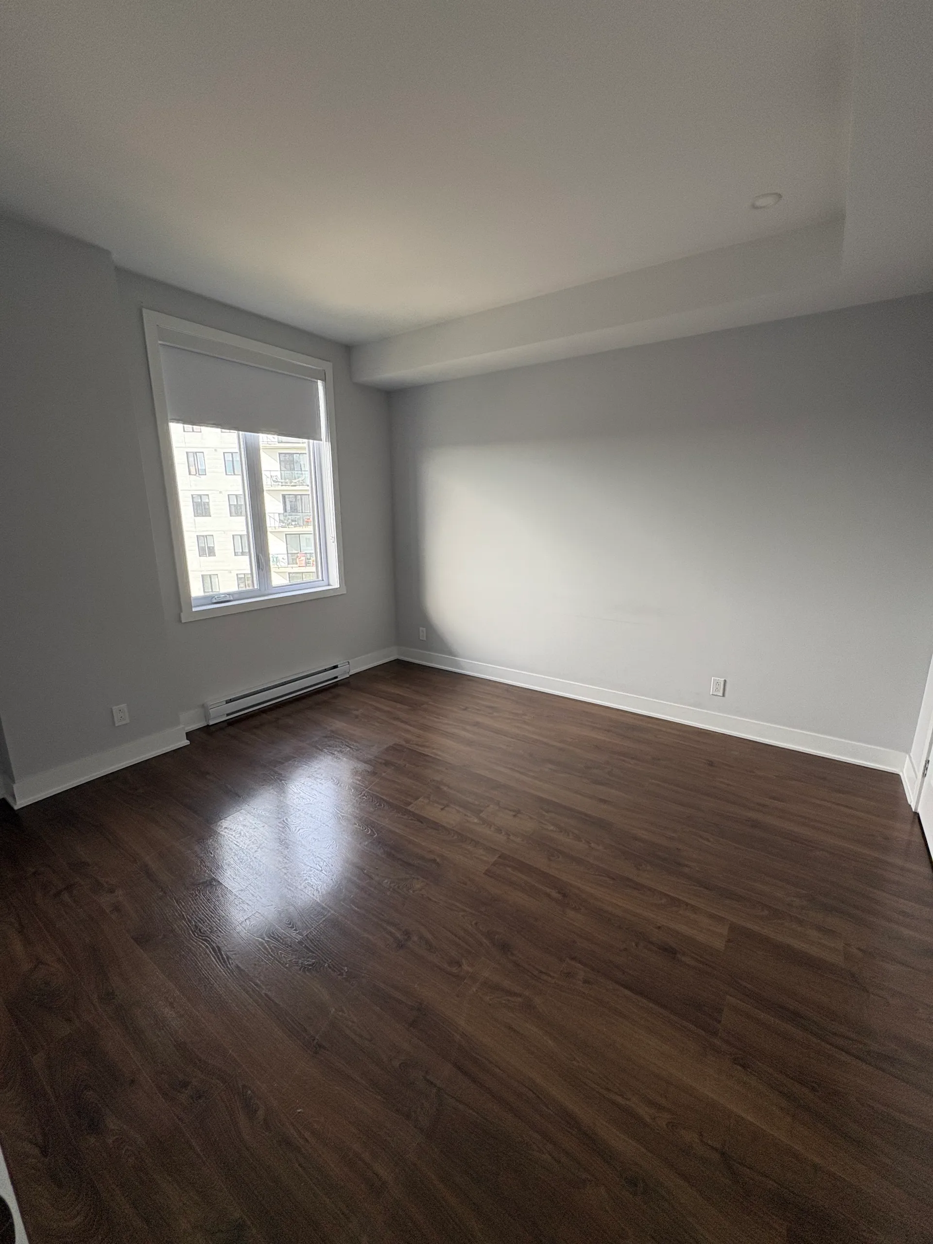 807 11523 Rue de Chambord, Mirabel, QC J7J 2S9
