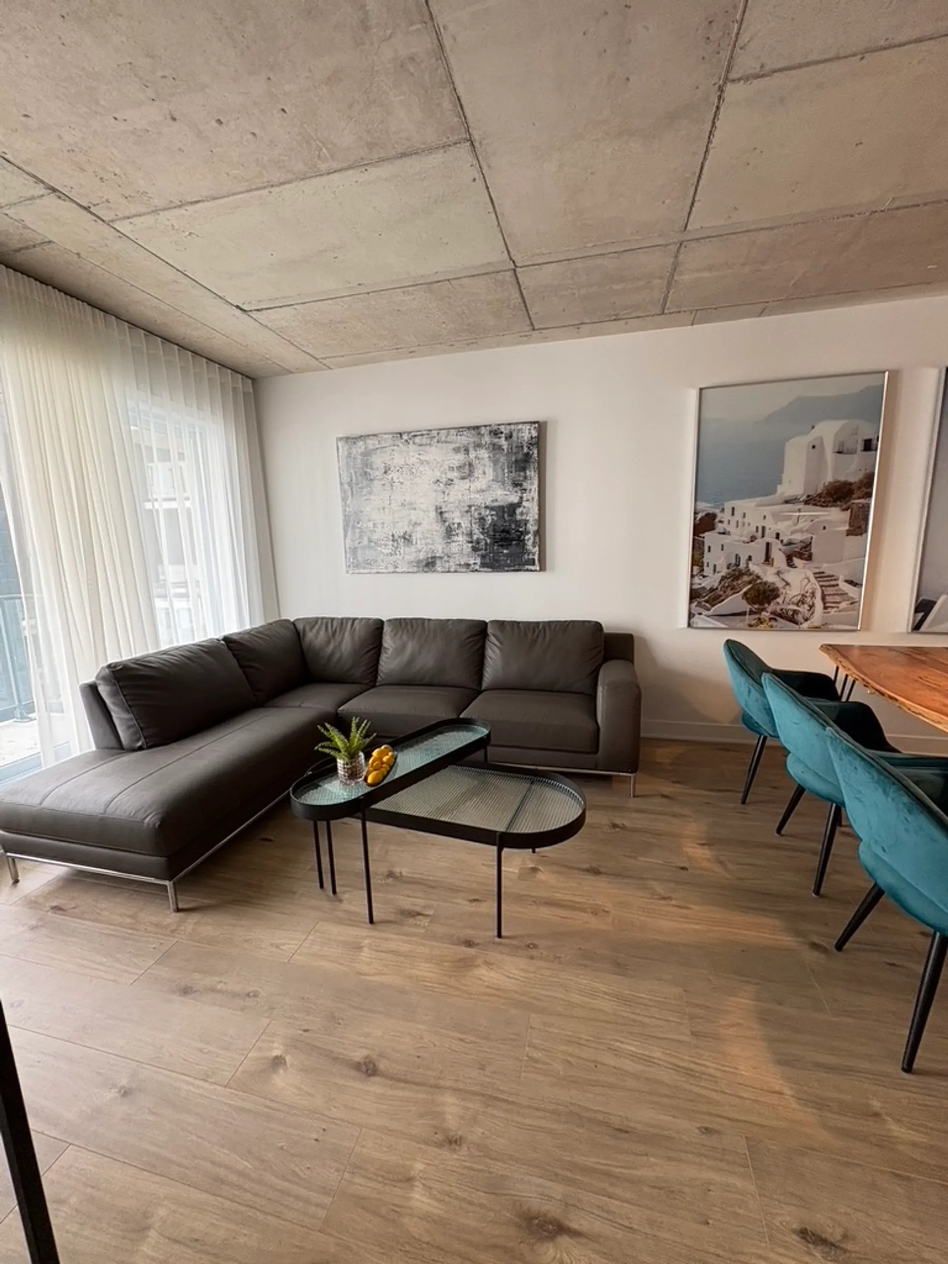 704 17900 Boul de Versailles, Mirabel, QC J7J 2S9