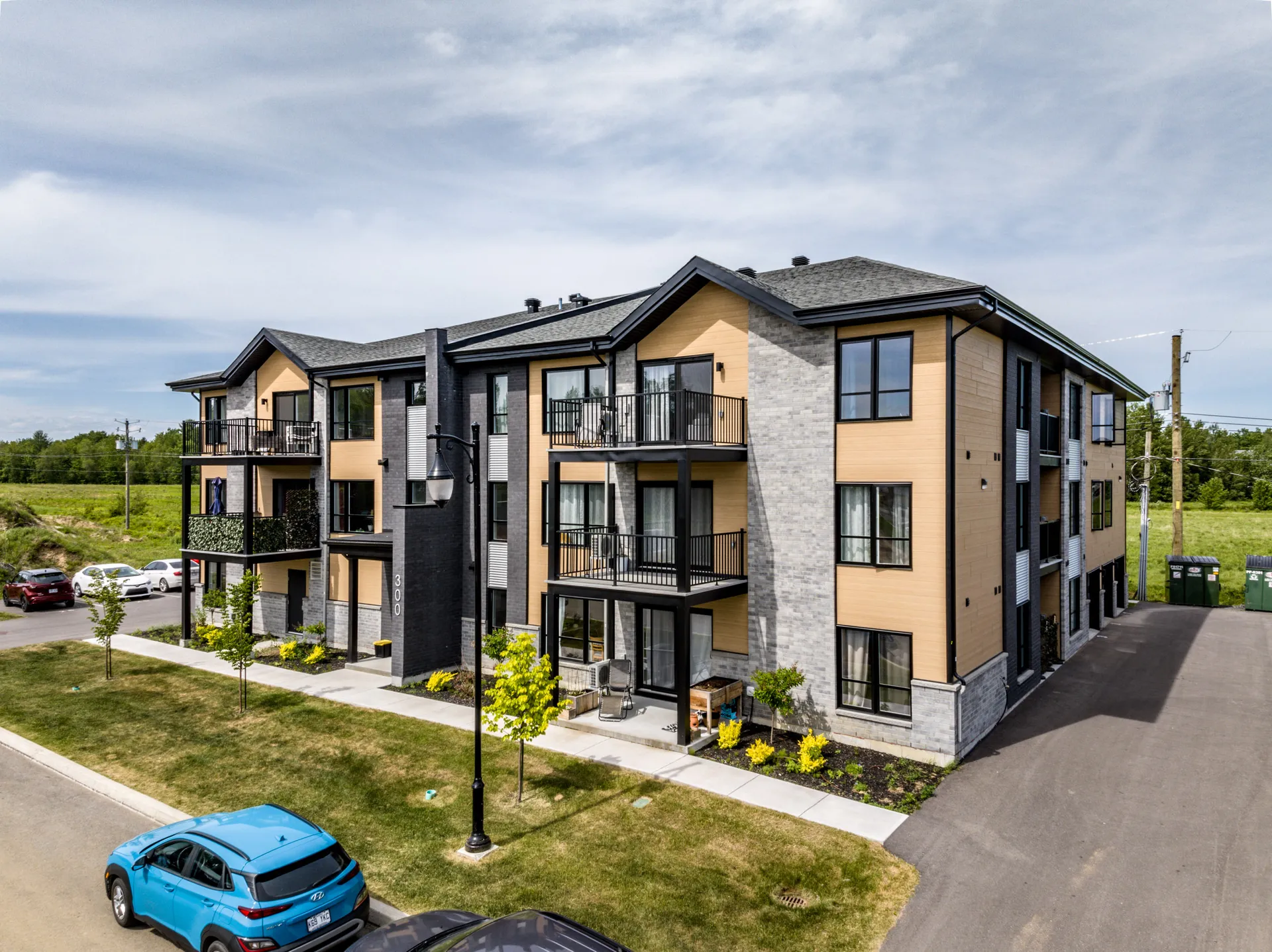 101 | 300 RUE FLAVIE POIRIER