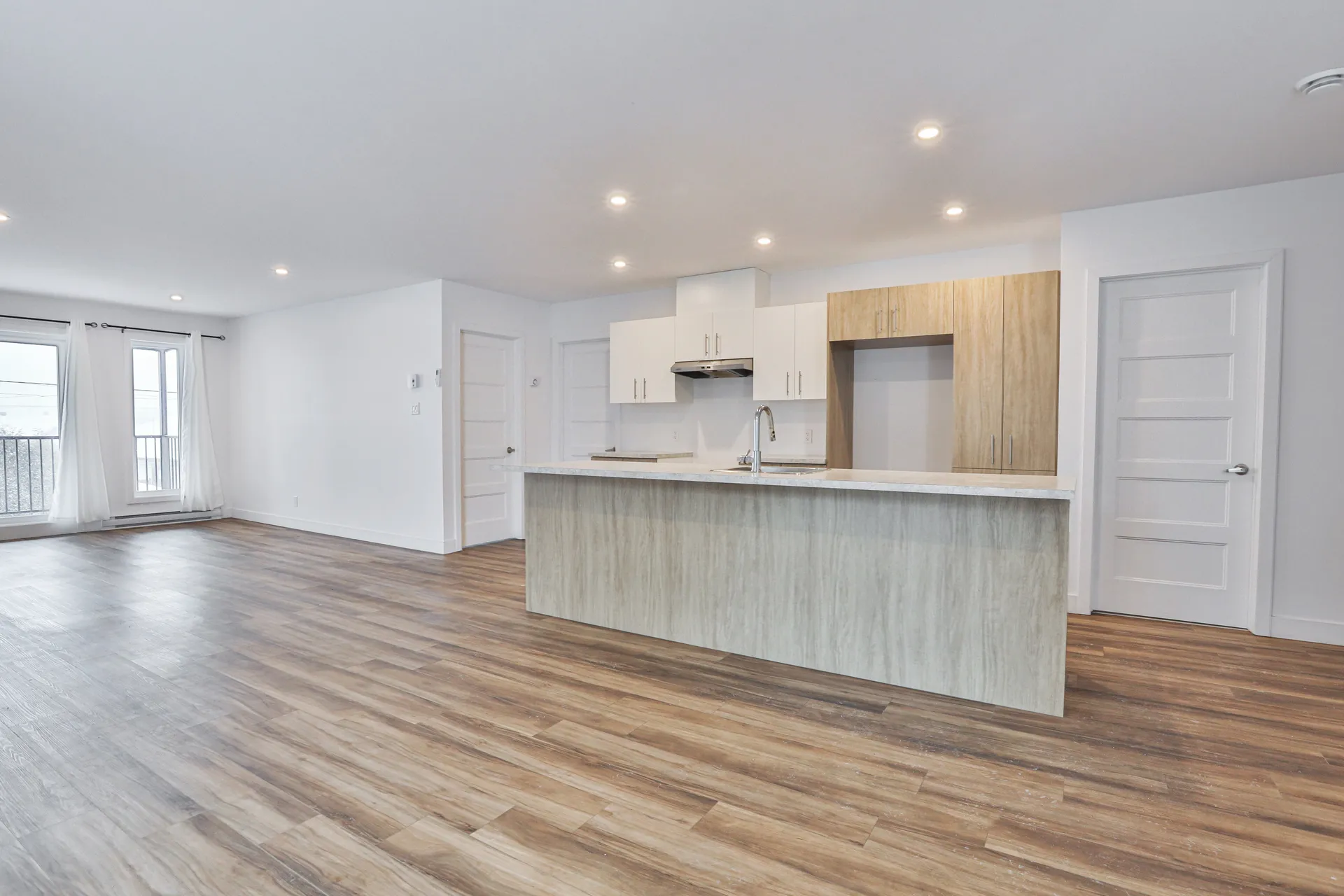 4 | 1178 RUE DE FRONTENAC