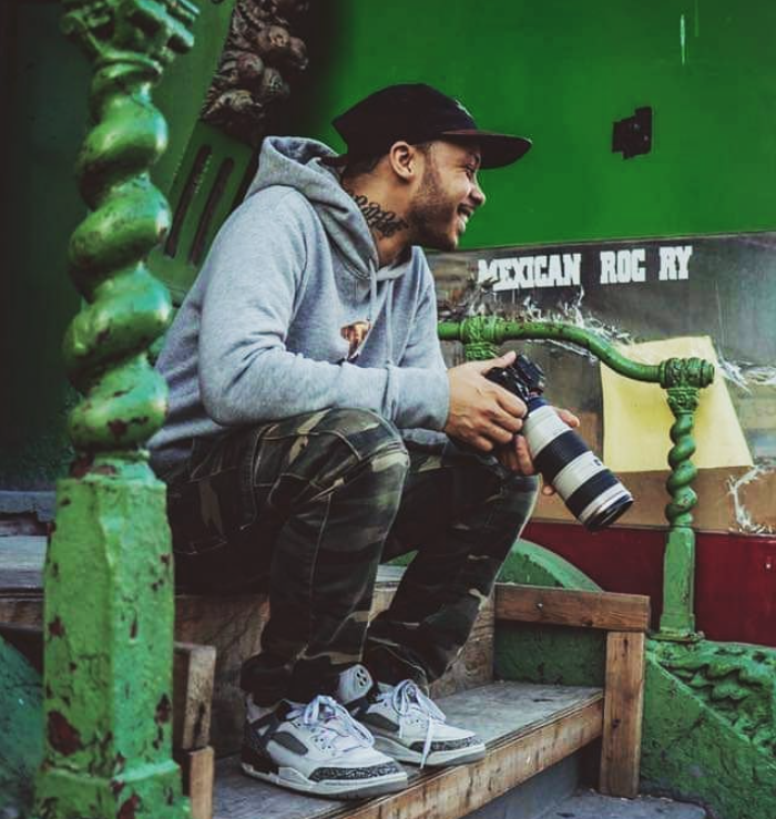 <subject>[headshot] image of customer (for a edtech)</subject>