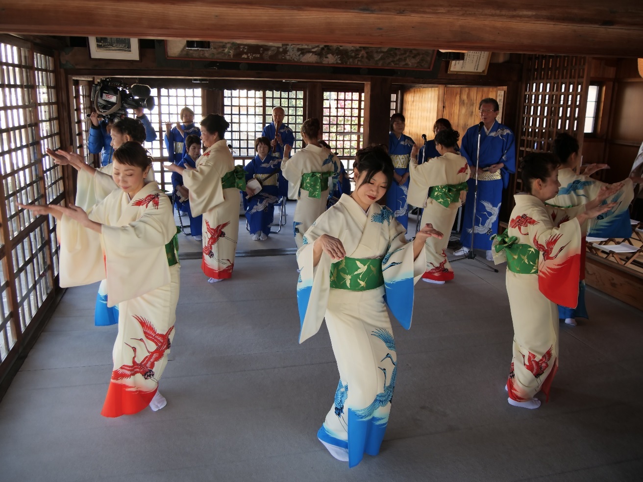 1月9日に踊り初めを行いました｜鶴崎おどり保存会