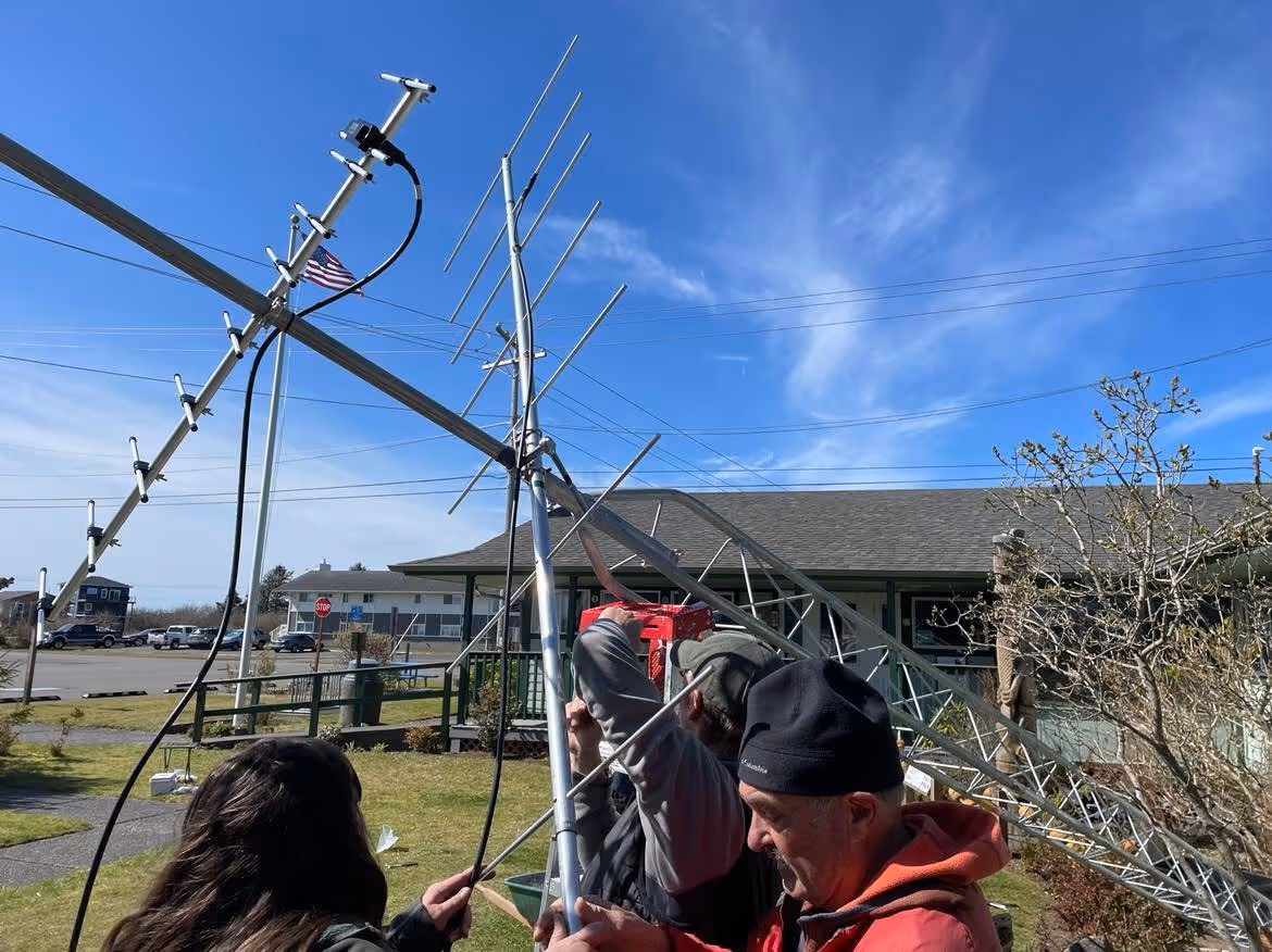 The Motus Tower: A migratory shorebird wildlife tracking system