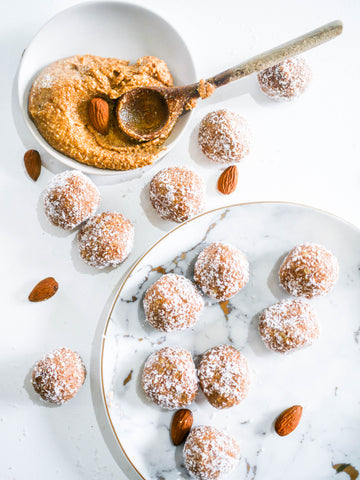 Easy Vanilla and Almond Butter Protein Balls