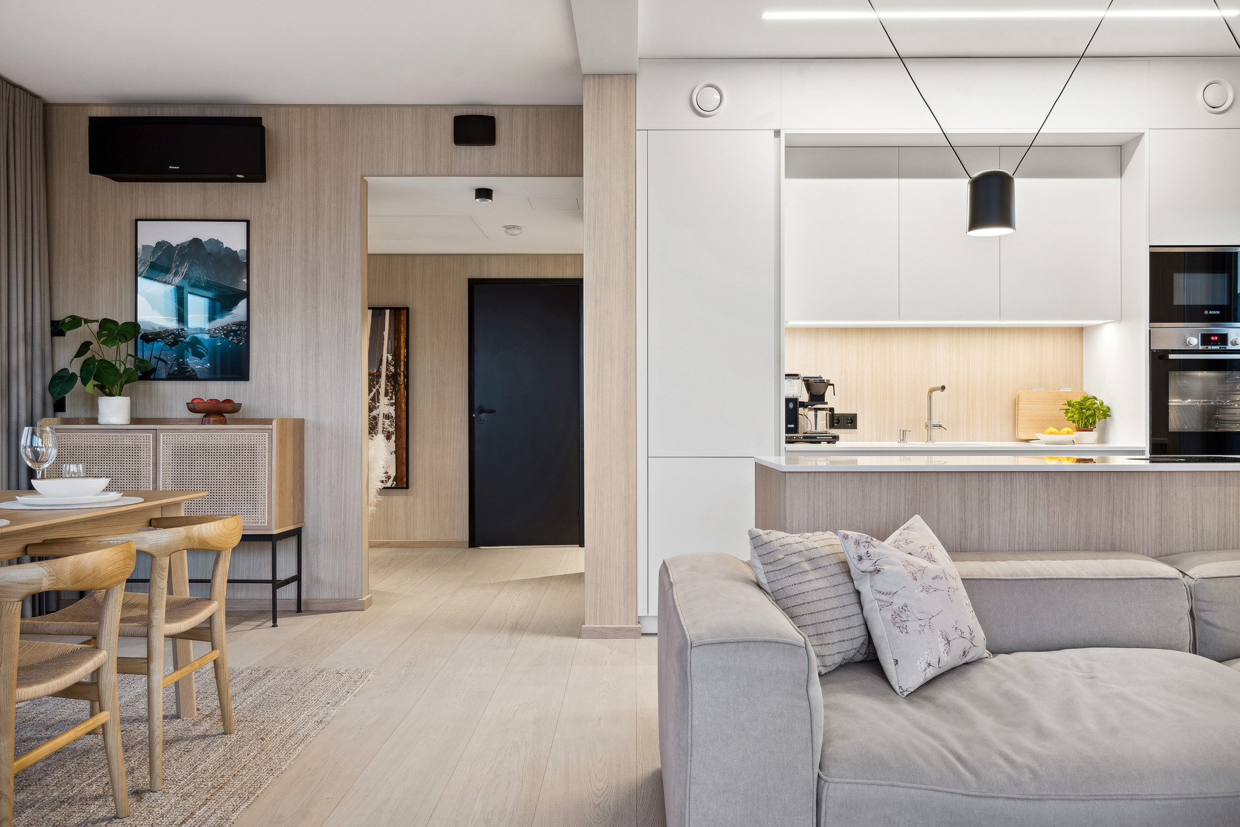 LL29-Kitchen-1-lowRes