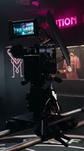 Image of behind-the-scenes of a video production shoot of Inter Miami CF and Fracht.