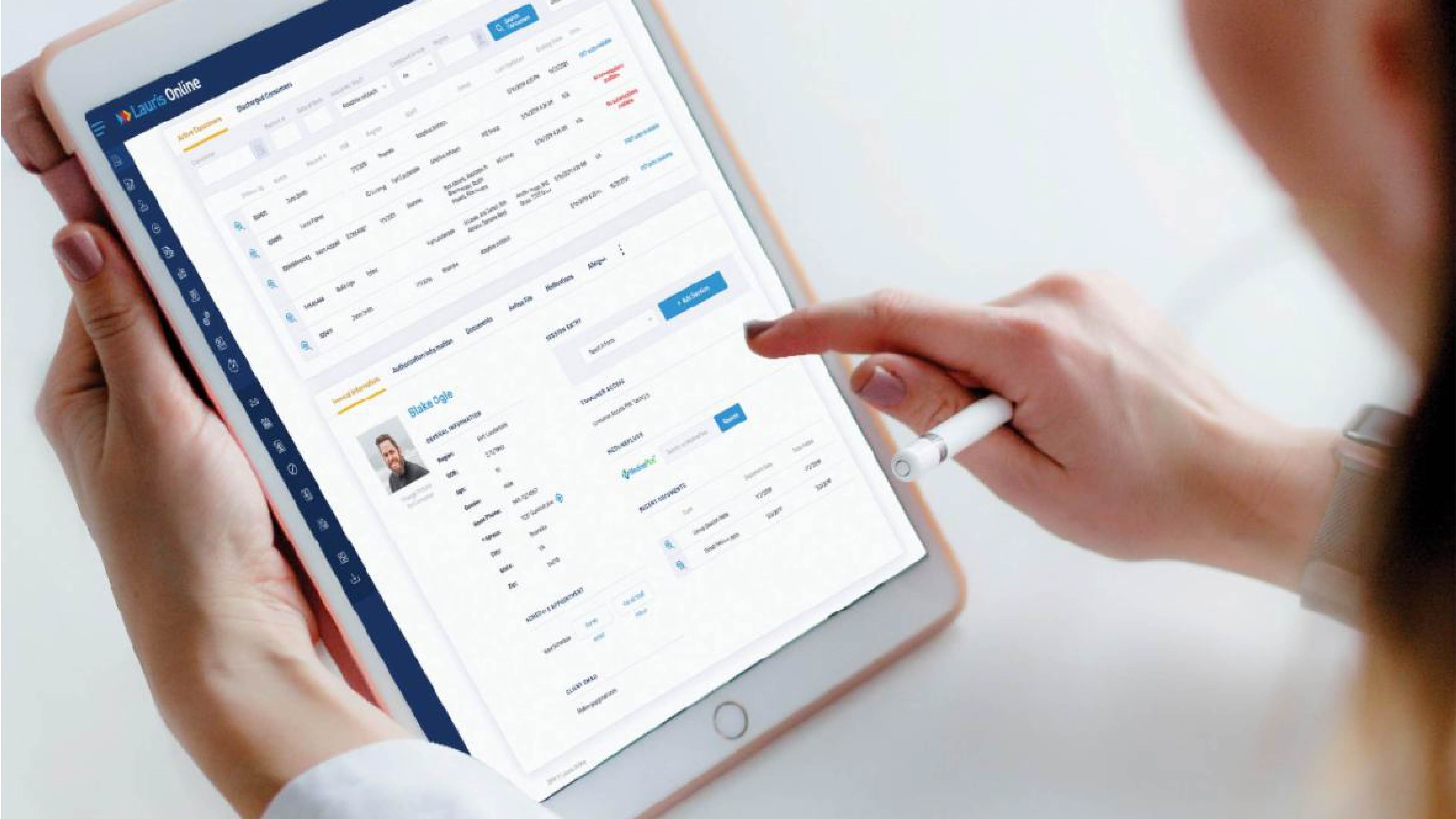 [interface] image of hr software in action (for a hr tech)