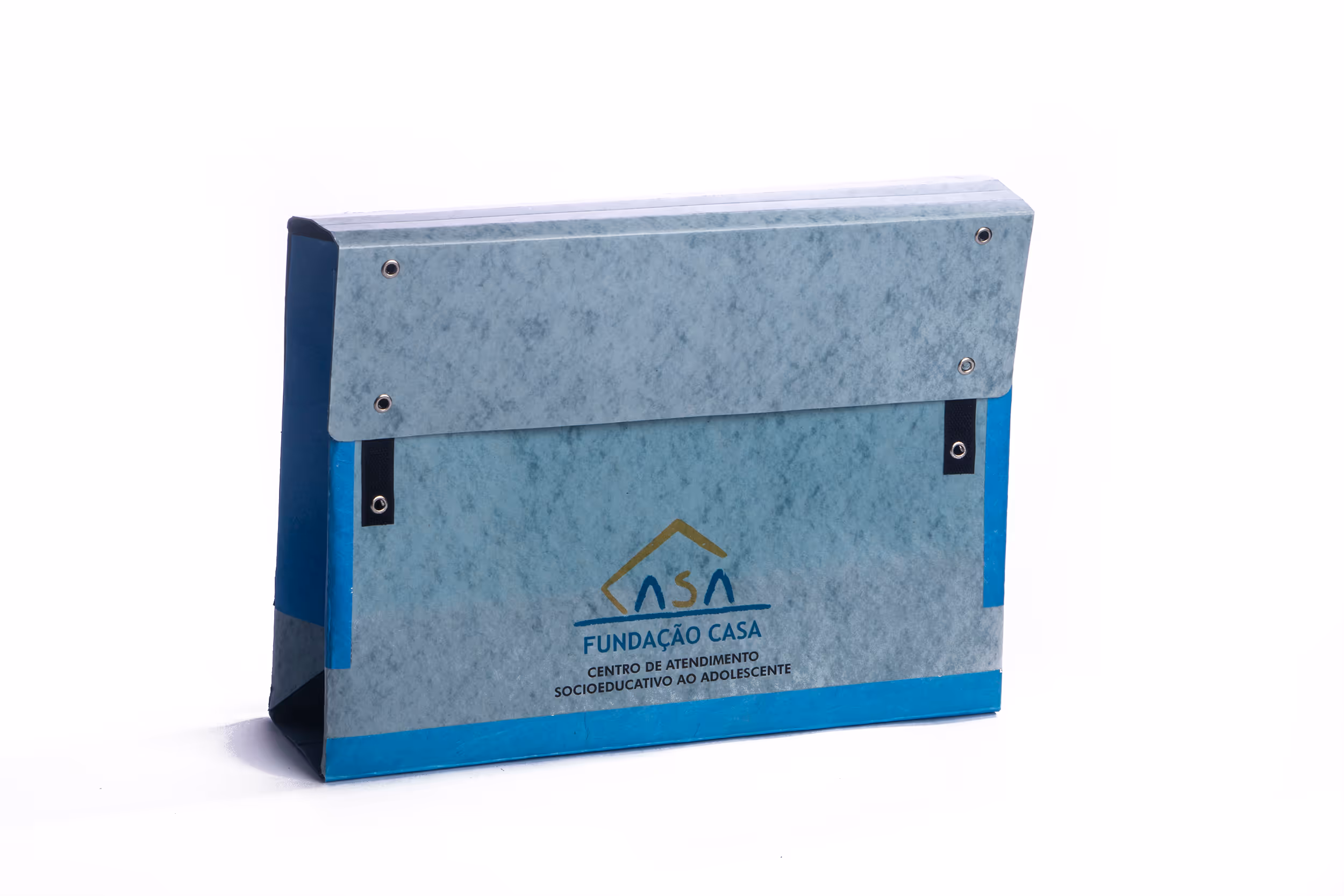 Blue-gray file folder with the logo and text 'Fundação Casa Centro de Atendimento Socioeducativo ao Adolescente' on the front.