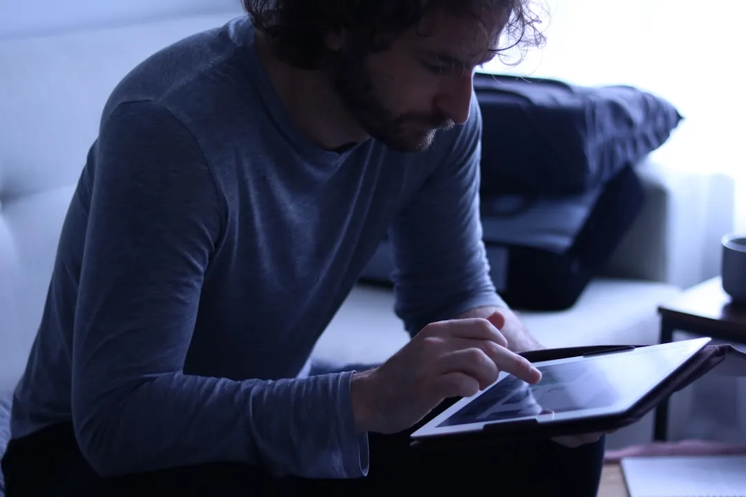 person reviewing a moving quote on a tablet - moving services kent wa