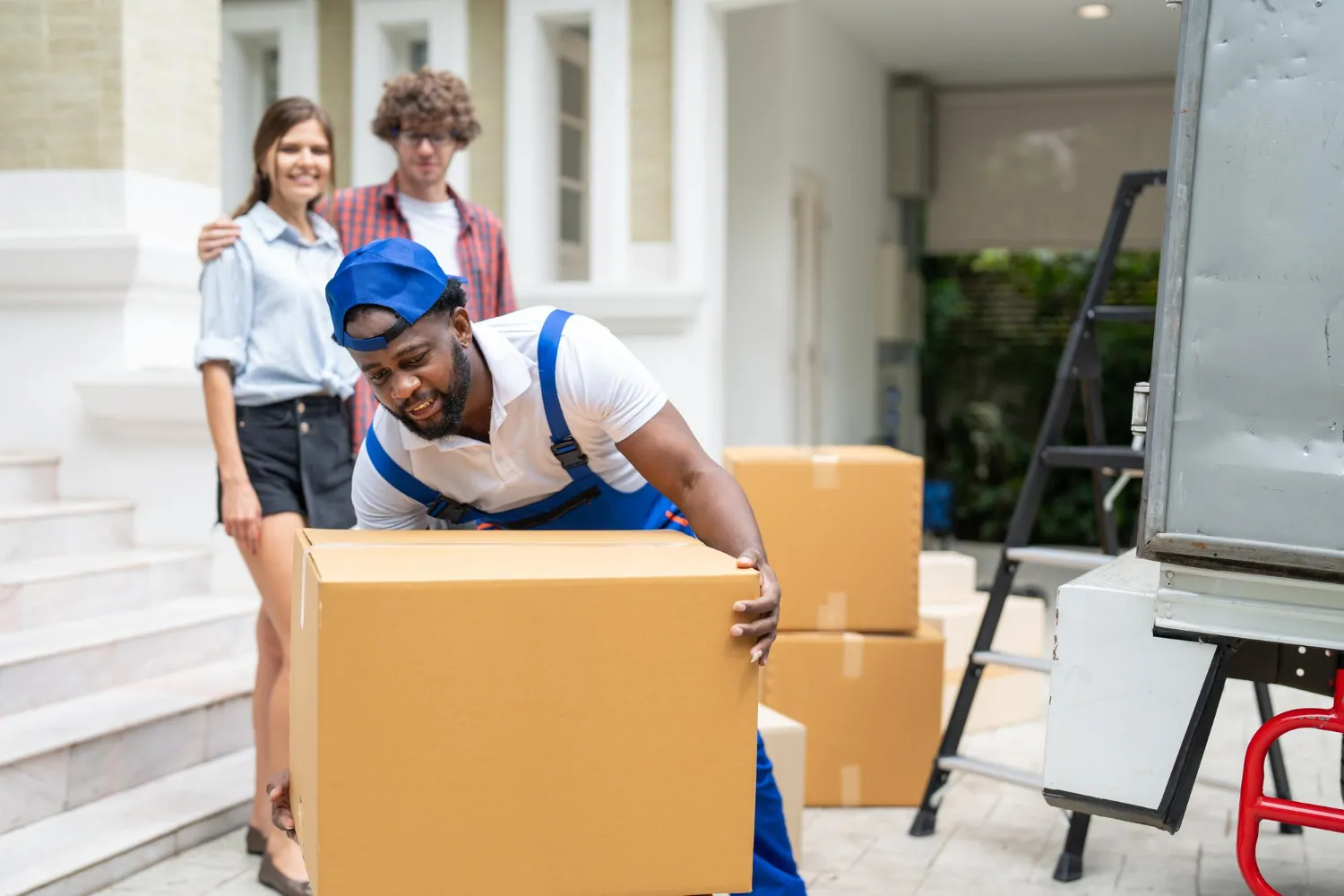 Office Move: What to Expect When You Hire Movers