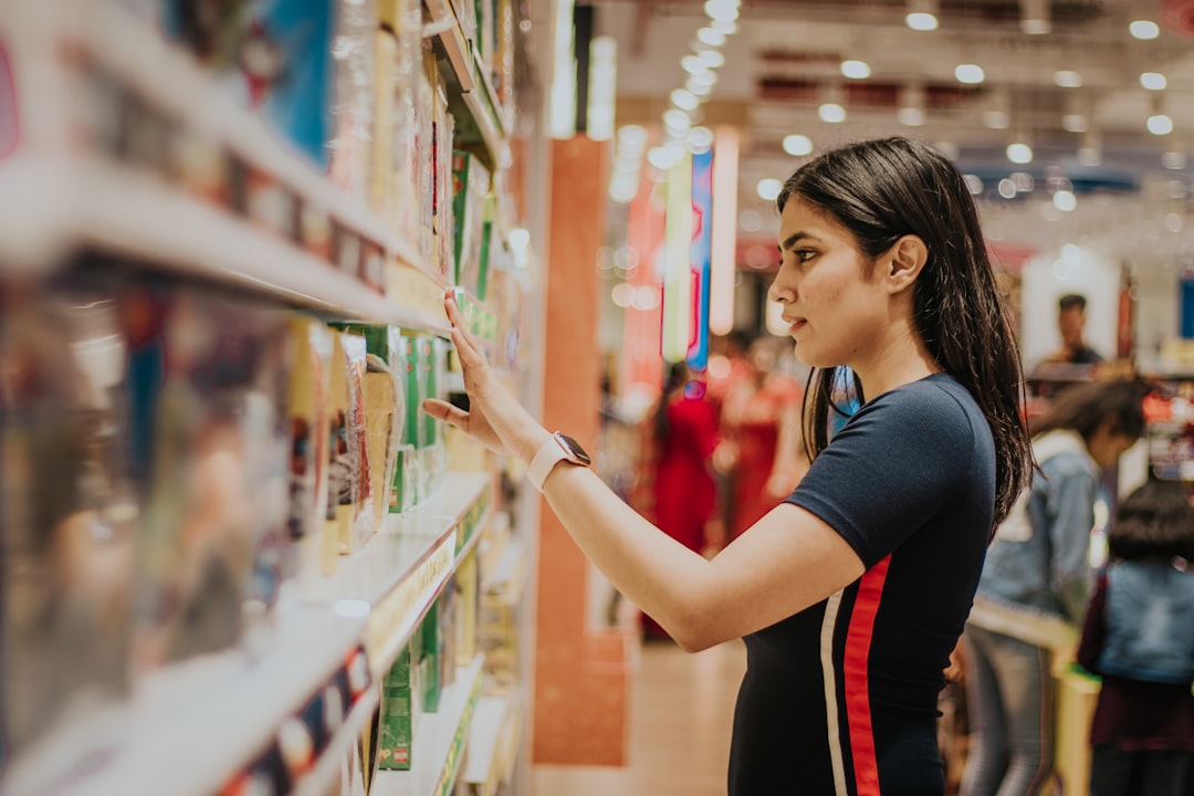 What Is Share of Shelf Online? A Guide for Brand Managers