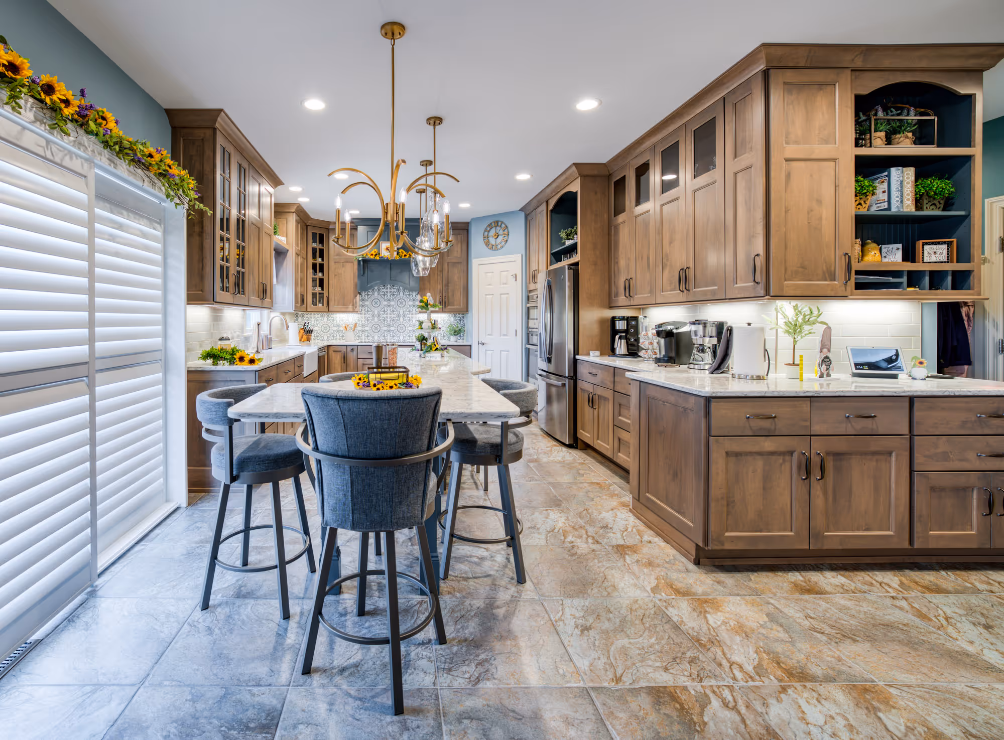 Sunny Country Kitchen