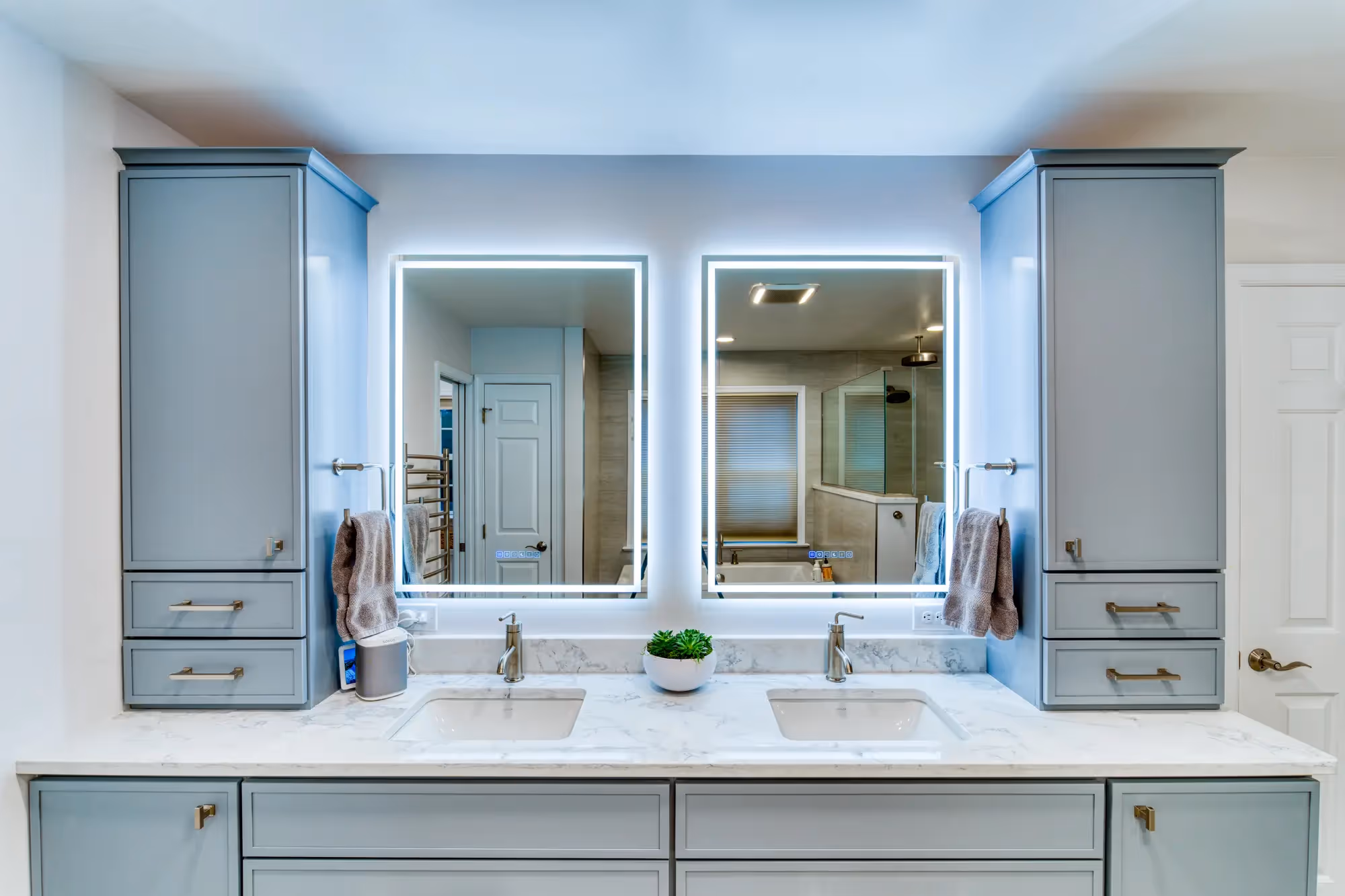 Stylish freestanding bathtub with a minimalist design