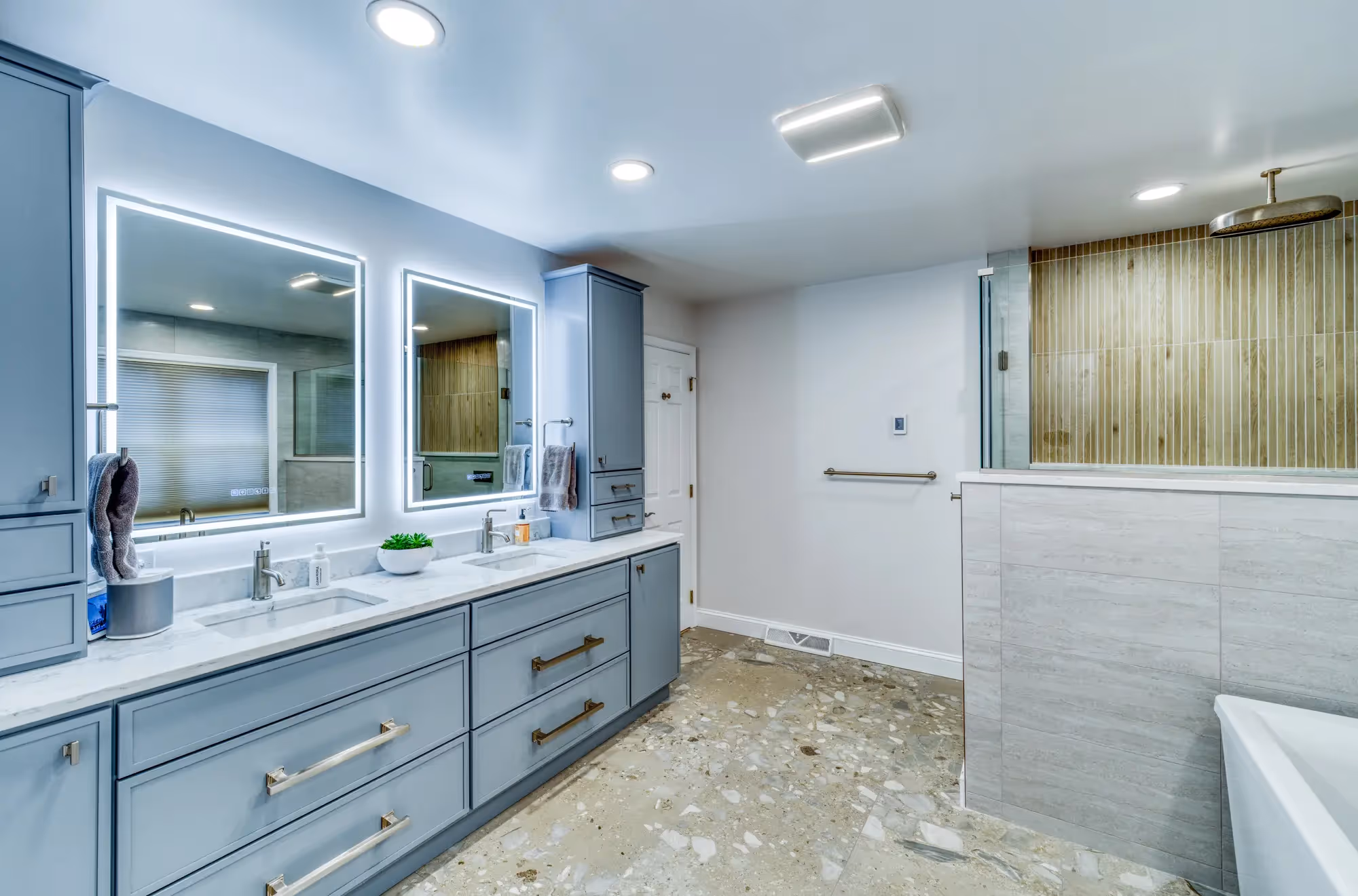 Stylish freestanding bathtub with a minimalist design