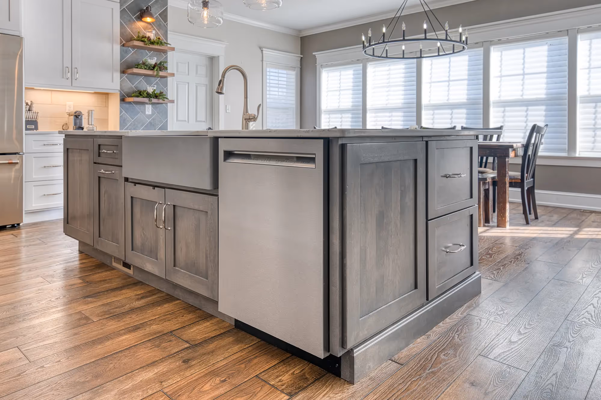 Bright and spacious kitchen