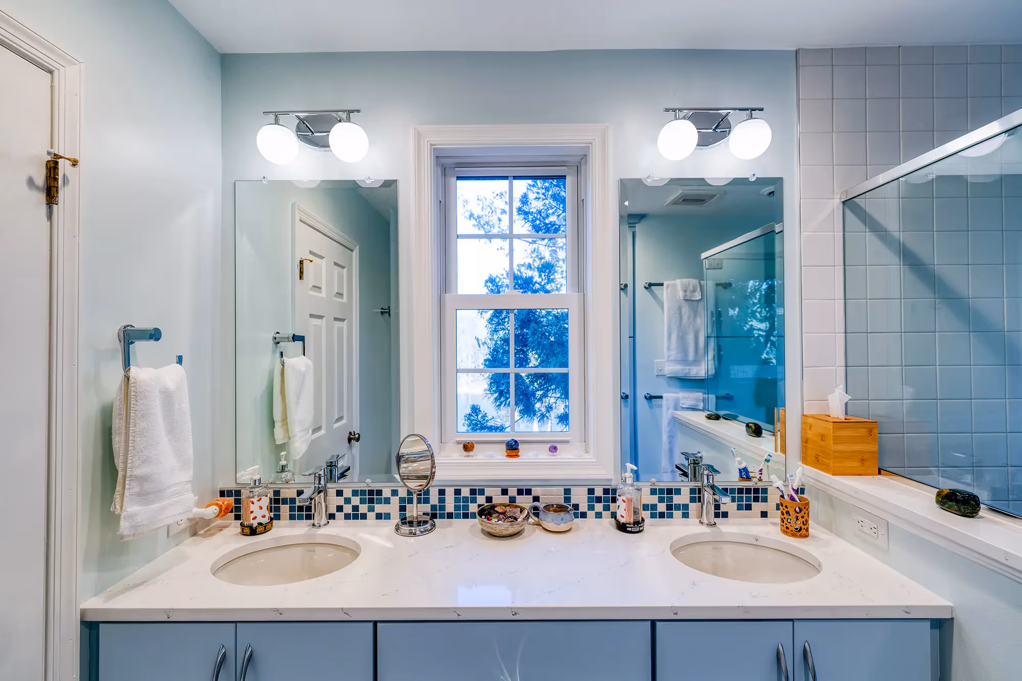 Small Bathroom Transformation