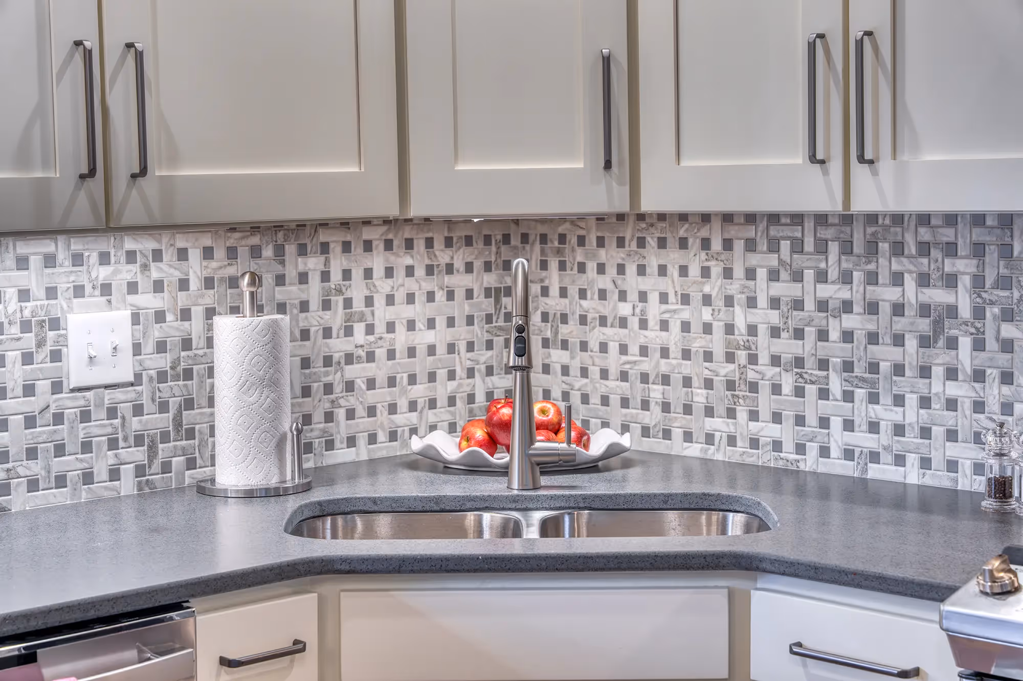 Kitchen sink with modern fixtures