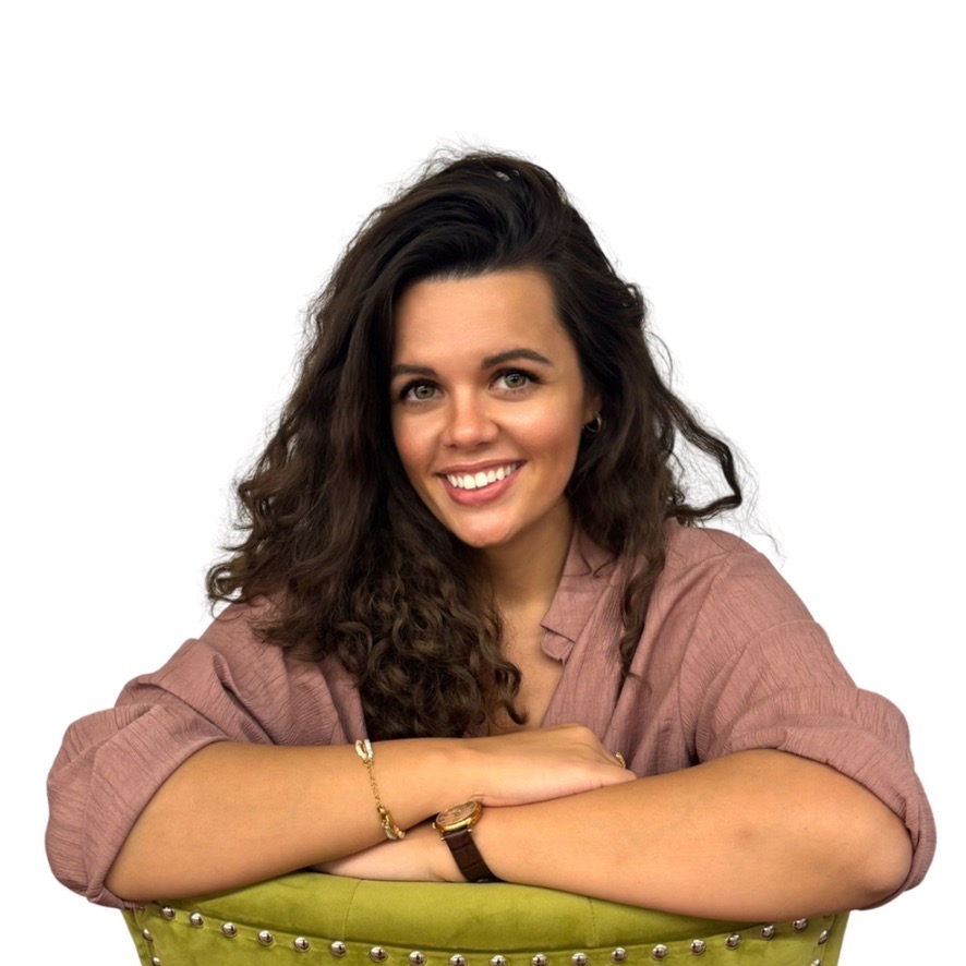 Profile photo if Louise Culyer, founder of Love Yourself Coaching 