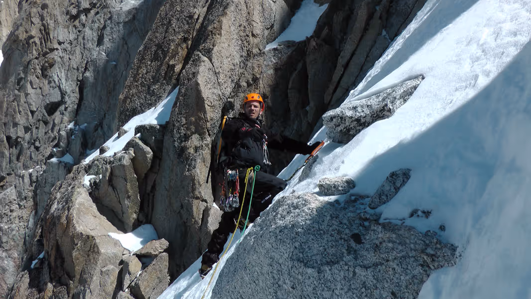 Gully and winter mountaineering course - Advanced level