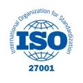 ISO 27001 tanúsítvány logója, a Nemzetközi Szabványügyi Szervezet szimbóluma egy földgömbbel.