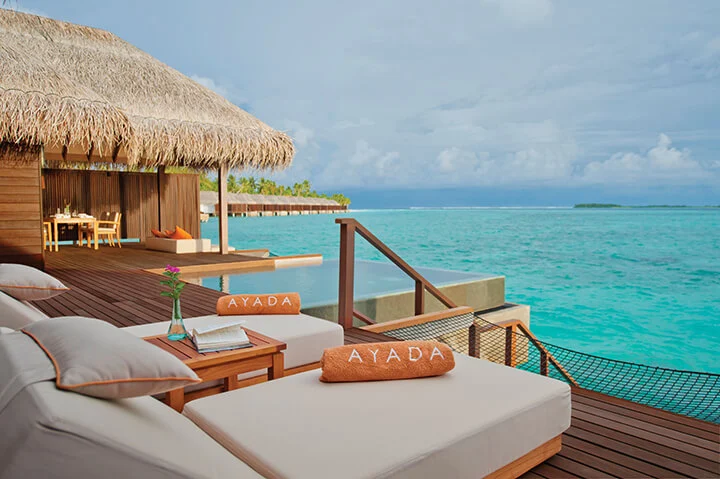 SUNSET FAMILY OCEAN SUITE WITH POOL AYADA