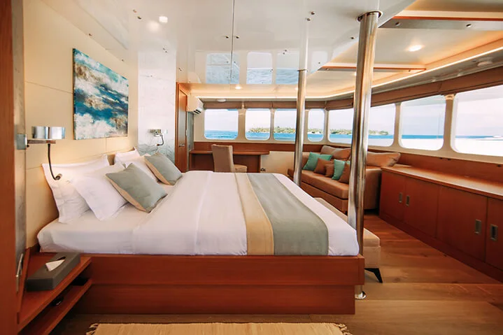 Panoramic Ocean View Suite ALICE