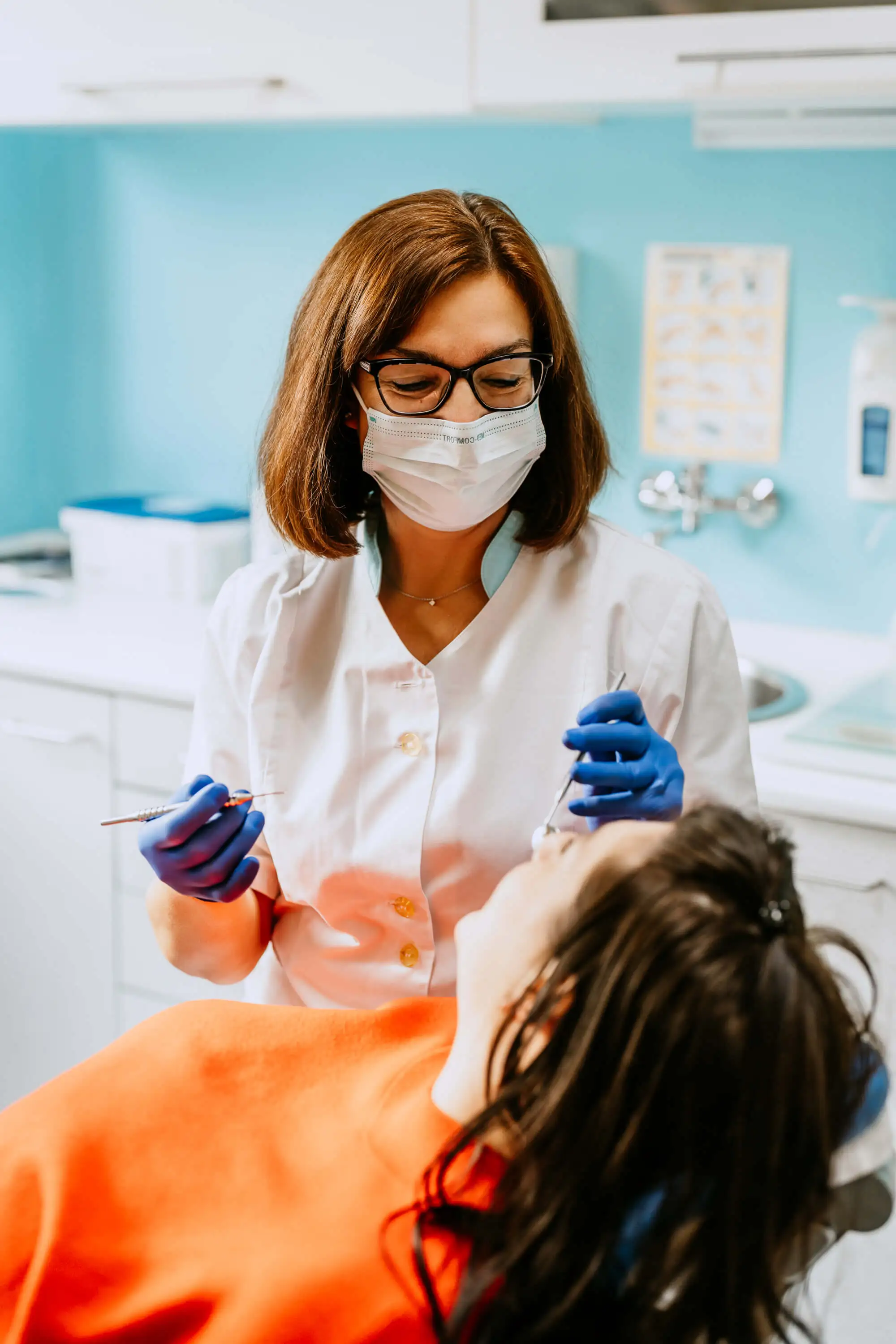 image of patient consultation (for a dental office)
