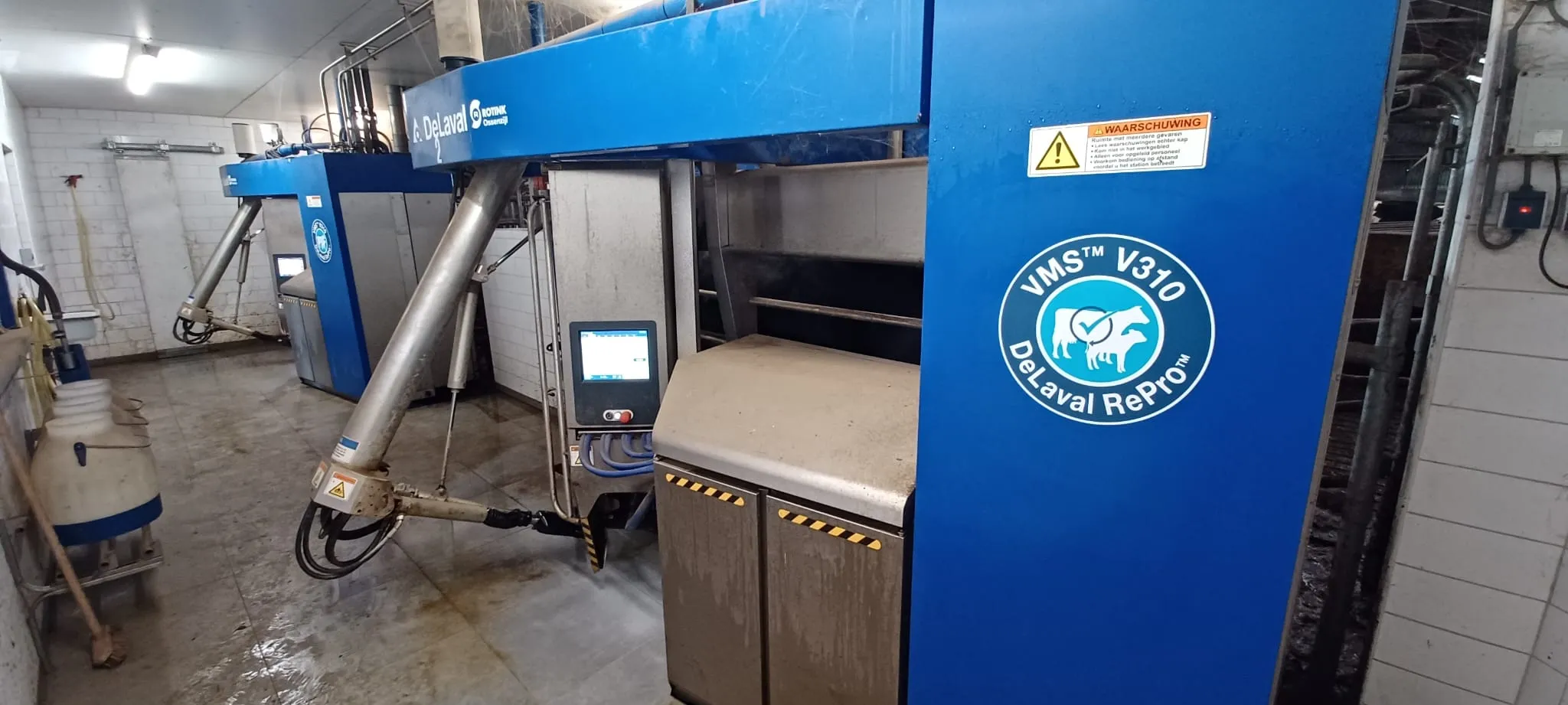De Laval VMS 310 melkrobots in stal