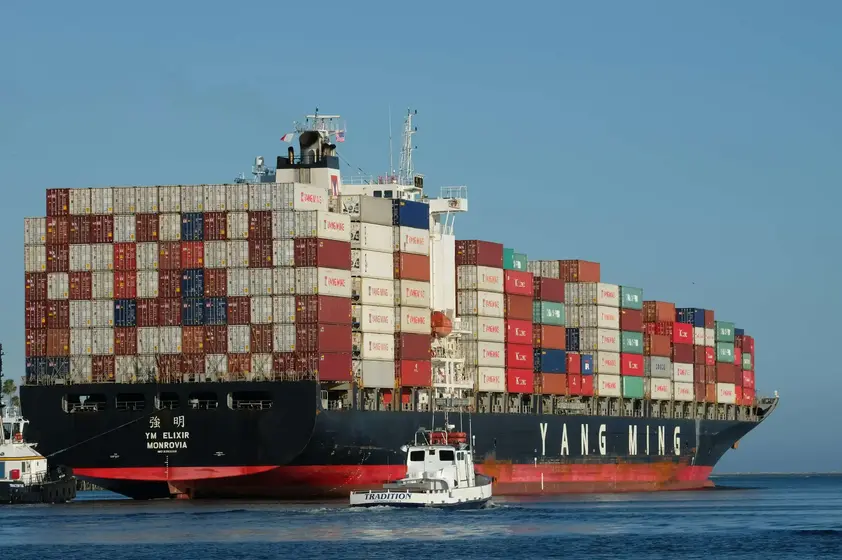 Big container ship with Chinese containers