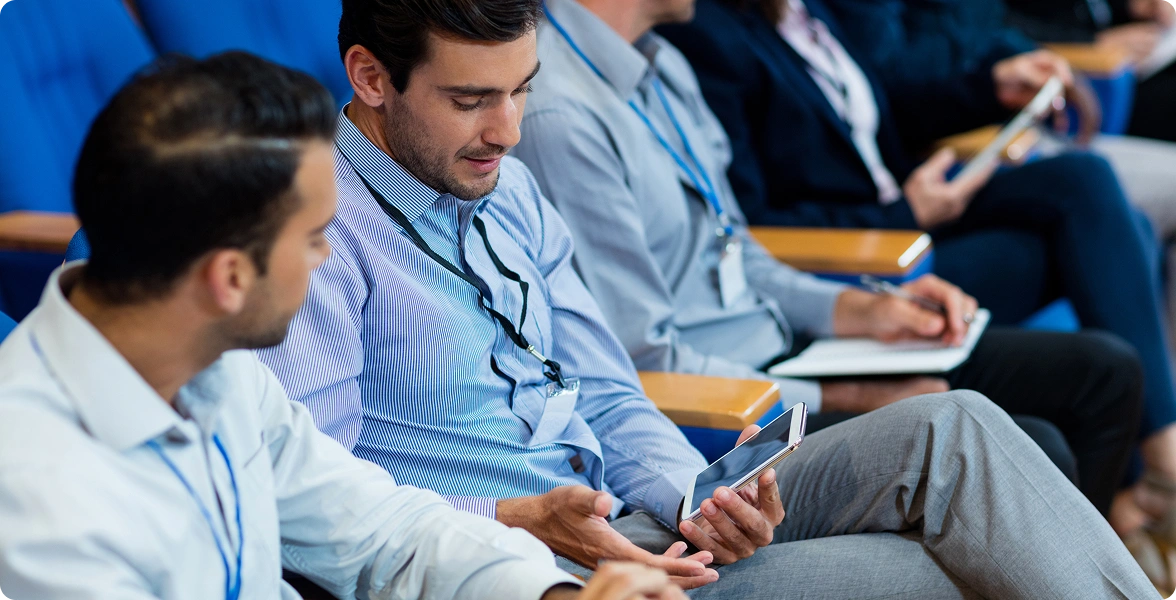 Meet in the US - Devlane