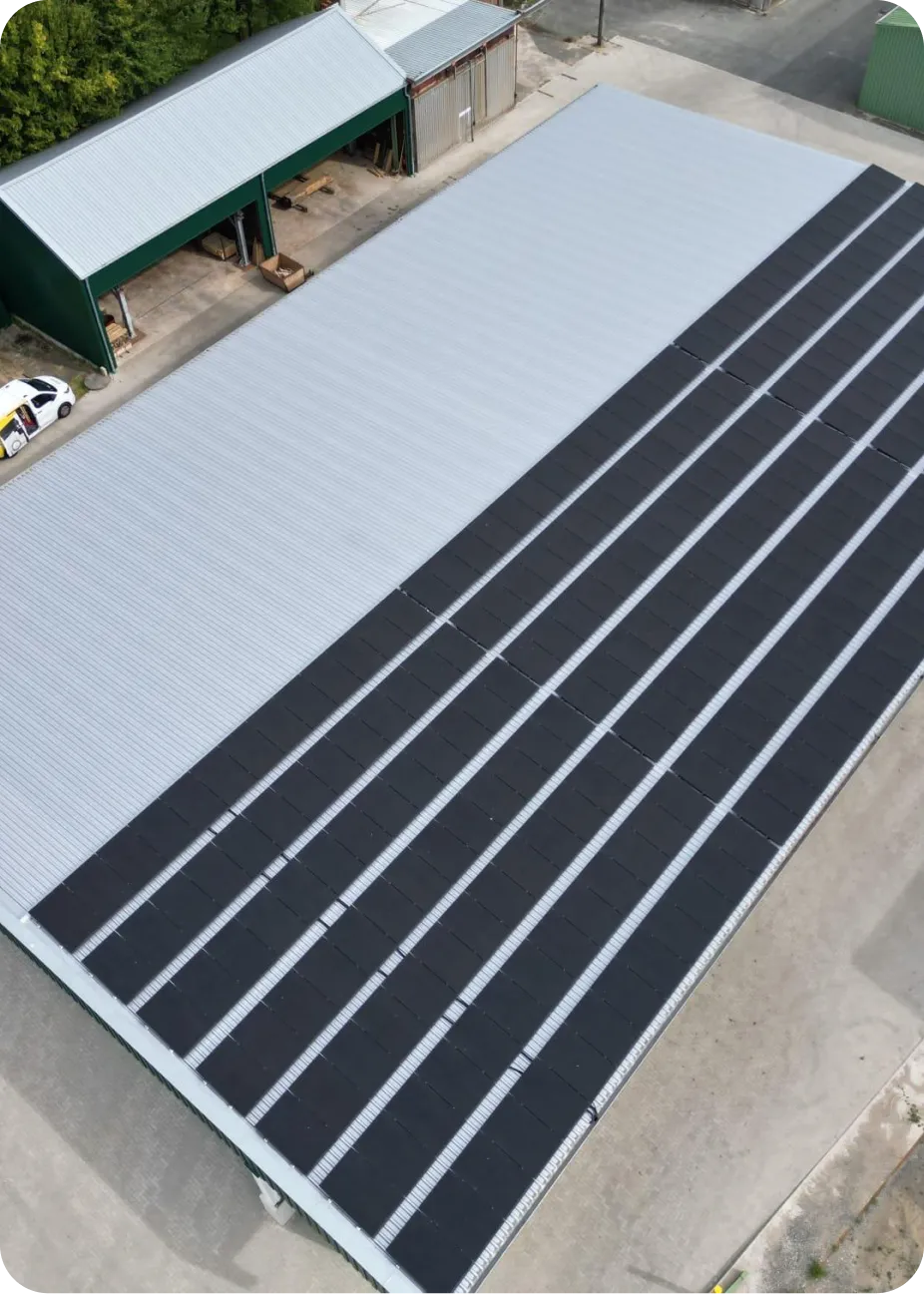 Draufsicht von WOB Timber mit Solaranlagen auf dem Dach