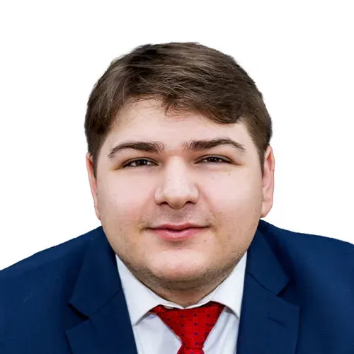 ian waligura headshot