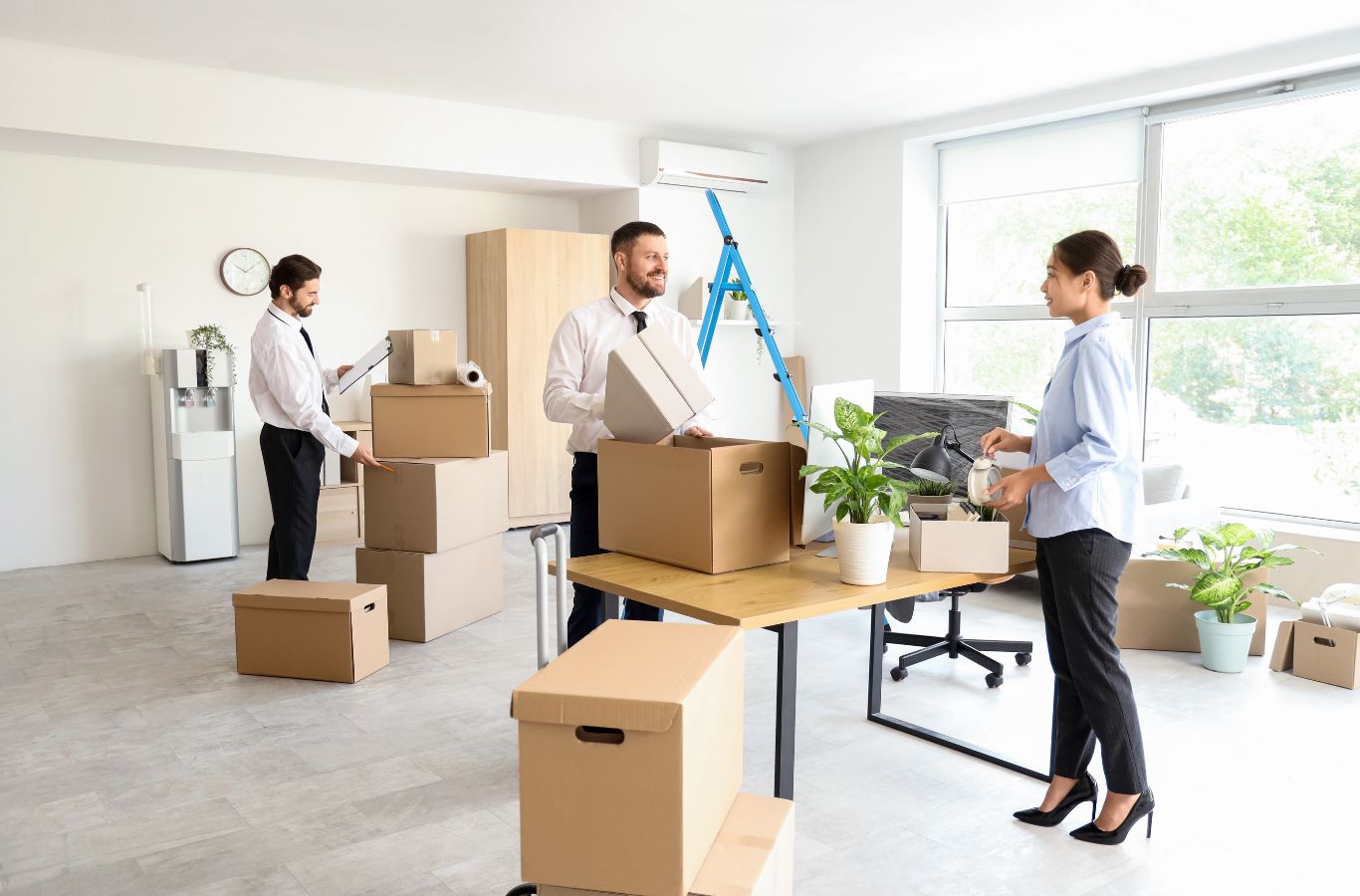 Minute Men Movers expert performing moving company service in Hennepin County with precision and care Moving Company Near Me