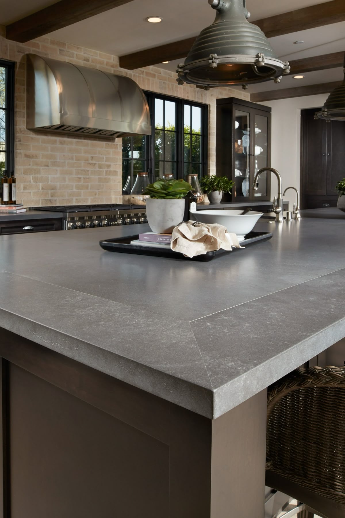Concrete Look Quartz Countertops: A Modern Option for Virginia Kitchens