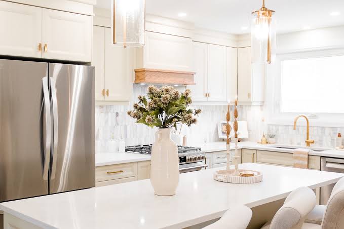 Small Kitchen Renovation Hamilton (2026 Edition) | Zzone Homes