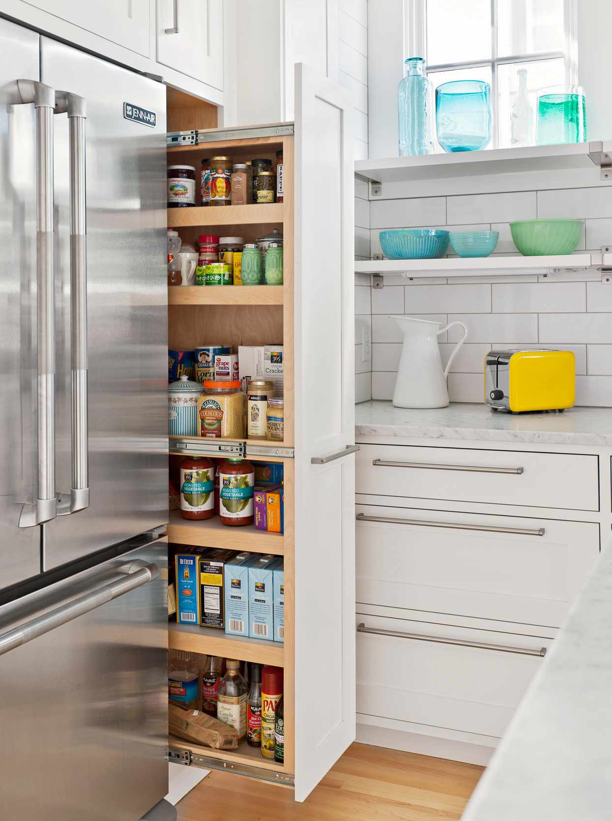 15 Pullout Kitchen Storage Ideas that Maximize Every Inch