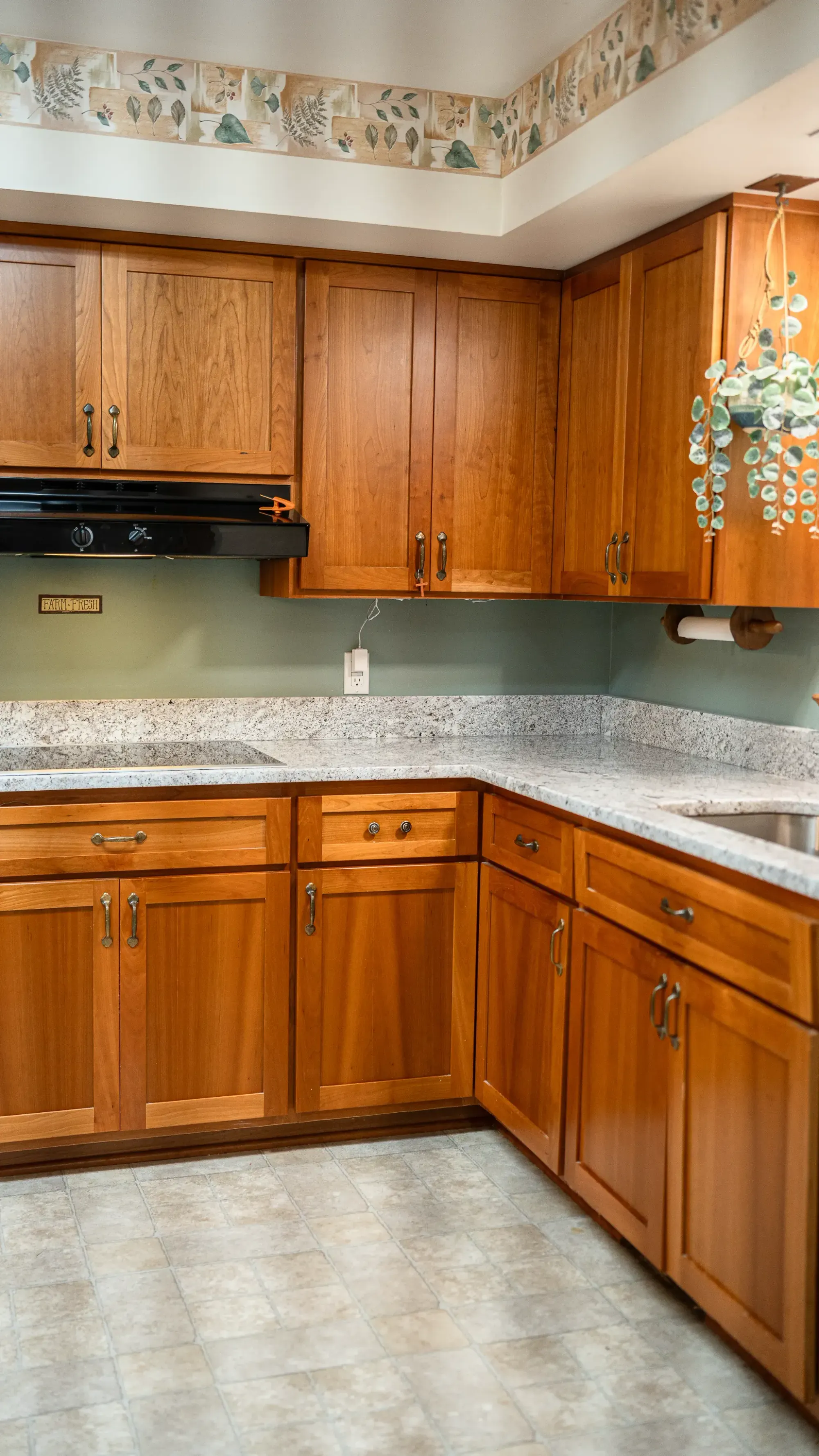 Cabinet Refinishing Before the Holidays in Virginia: What Is Realistic