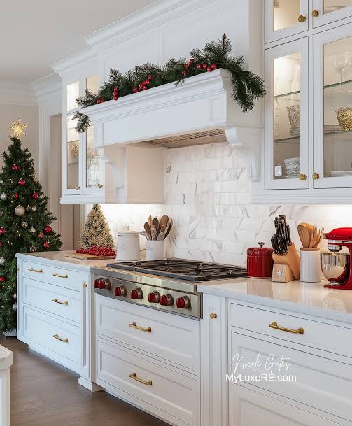 Classic white kitchen, dressed for Christmas! 🎄❤️ Gold hardware or would  you swap it for black?
