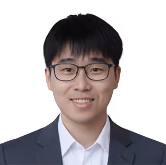 Zifeng Zhu headshot