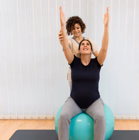 doula and pregnant woman