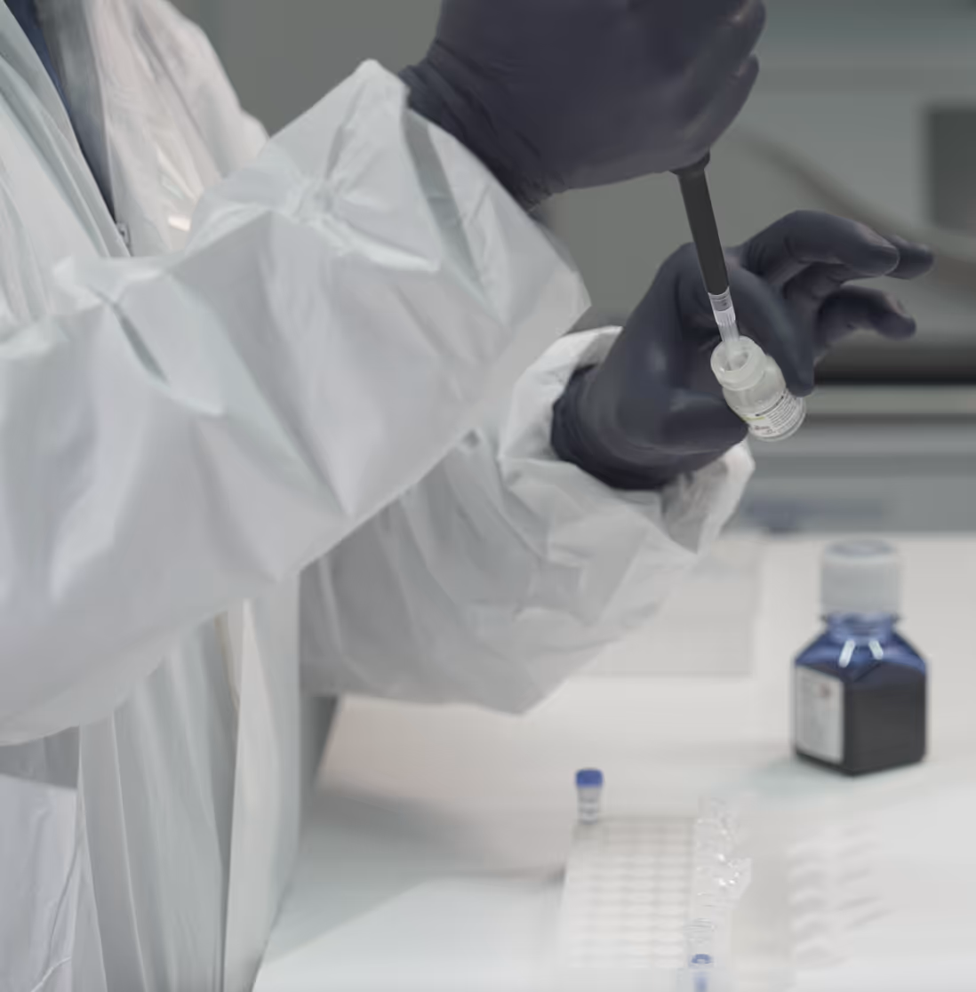 Two Nimbus Library founders in a minimalist office, showcasing the professional and versatile use of the library.