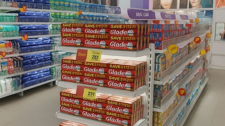 Sleek Cosmetic Display for Health & Beauty