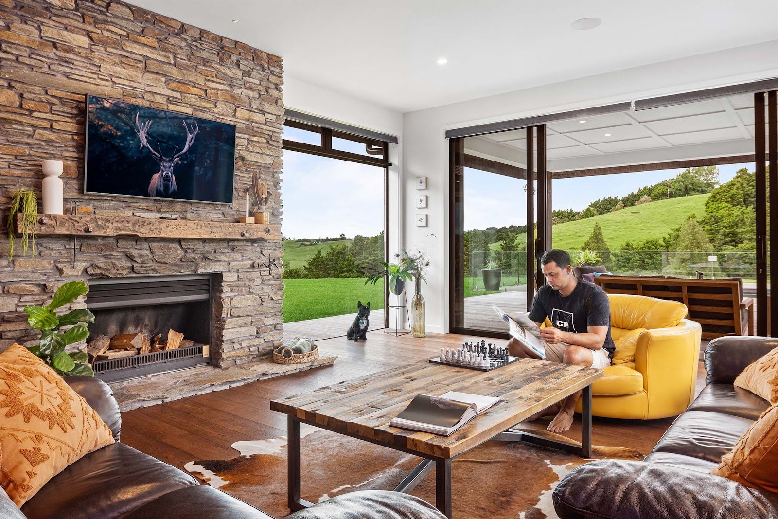 Emotion Sells: What makes a compelling property photo?