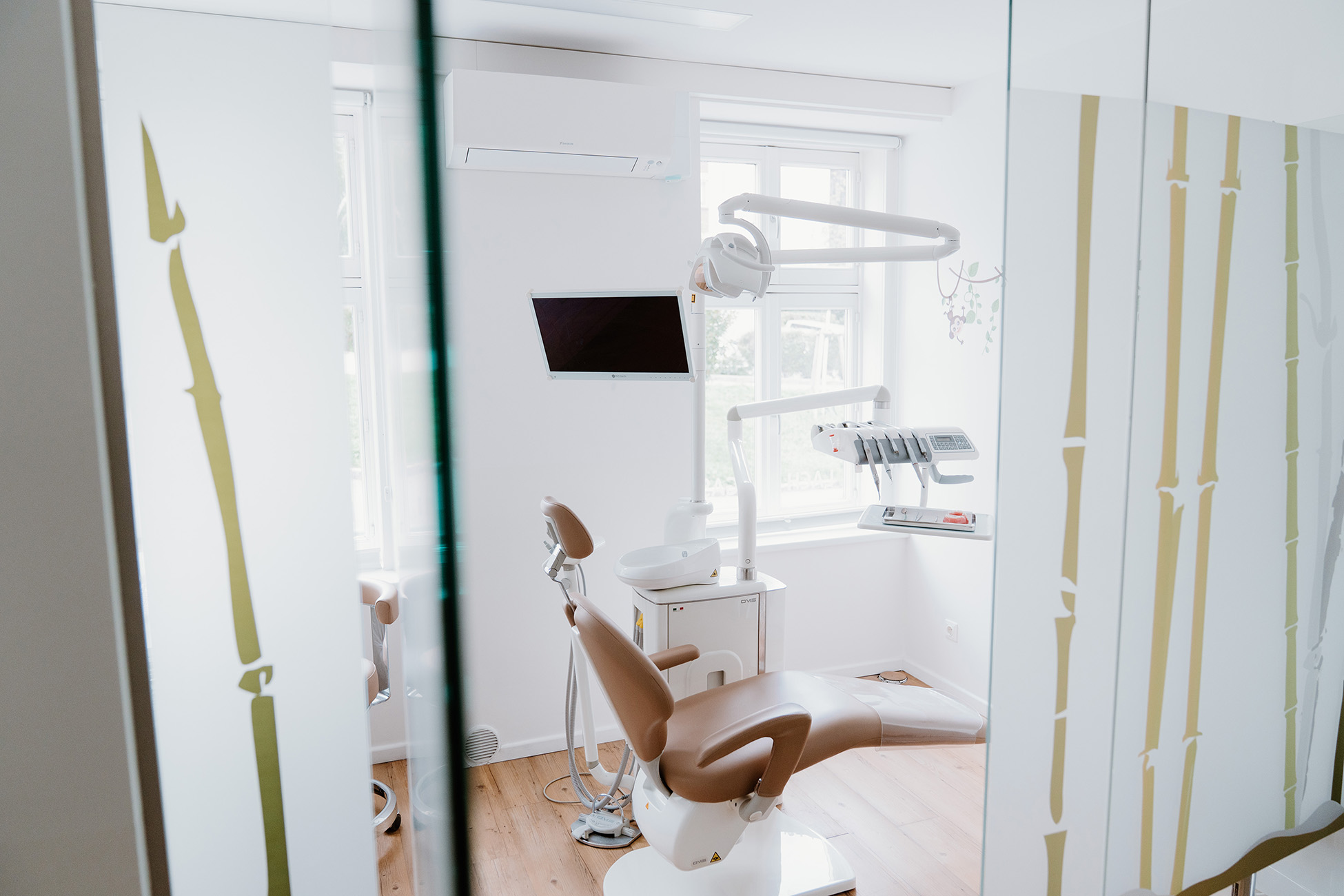 Zahnarztpraxis Dr. Wenning Li