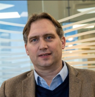 Dr Daniel Kindred