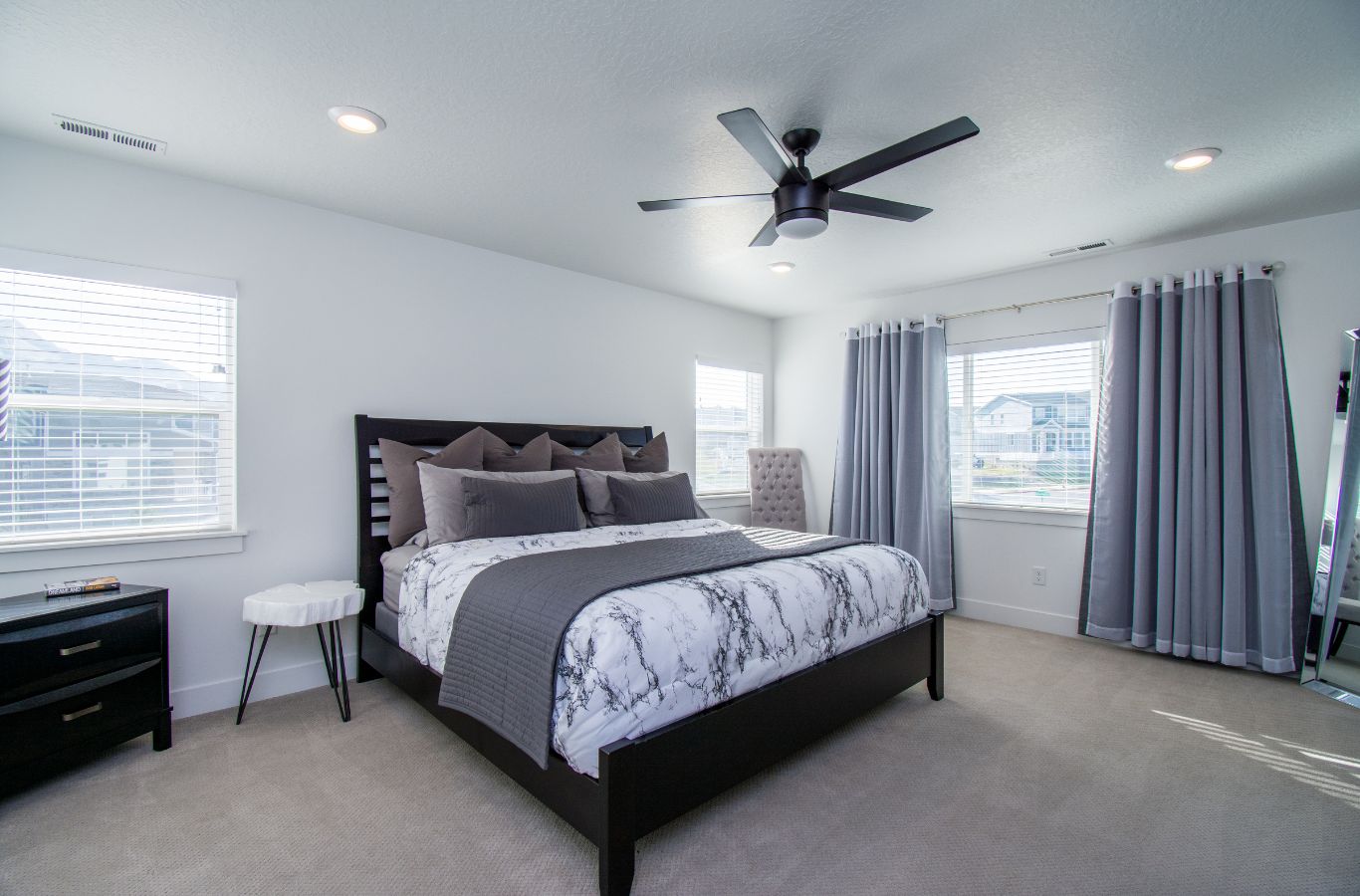 A CJM Cleaning employee delivering expert cleaning services in Edison, NJ, using professional-grade tools to achieve spotless, high-quality results.