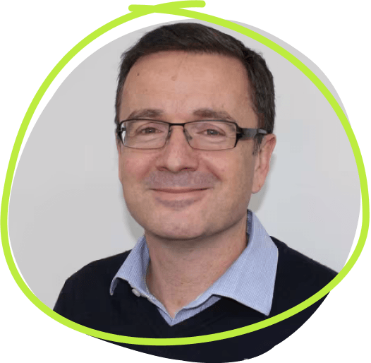 a photo with a green outline of Warren