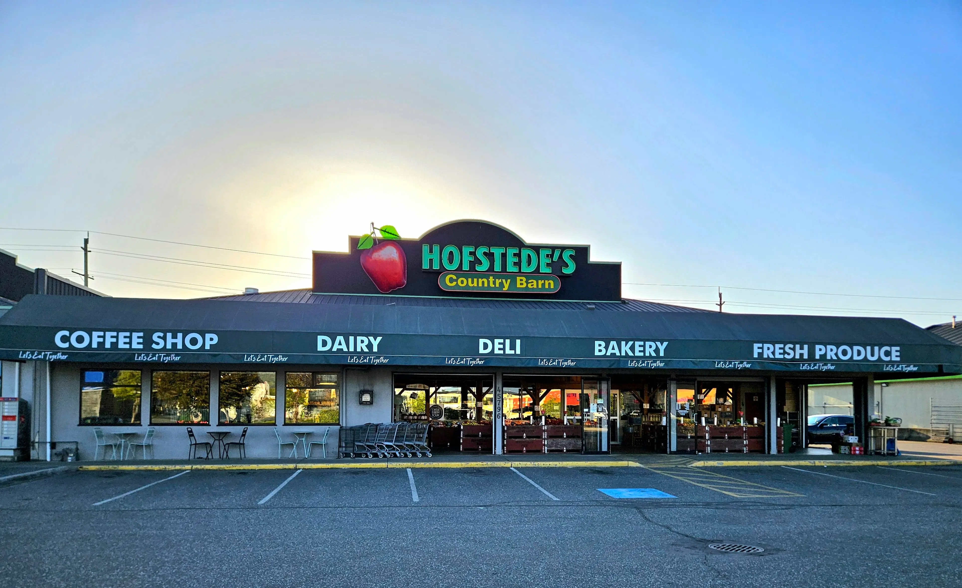 Hofstede's Country Barn